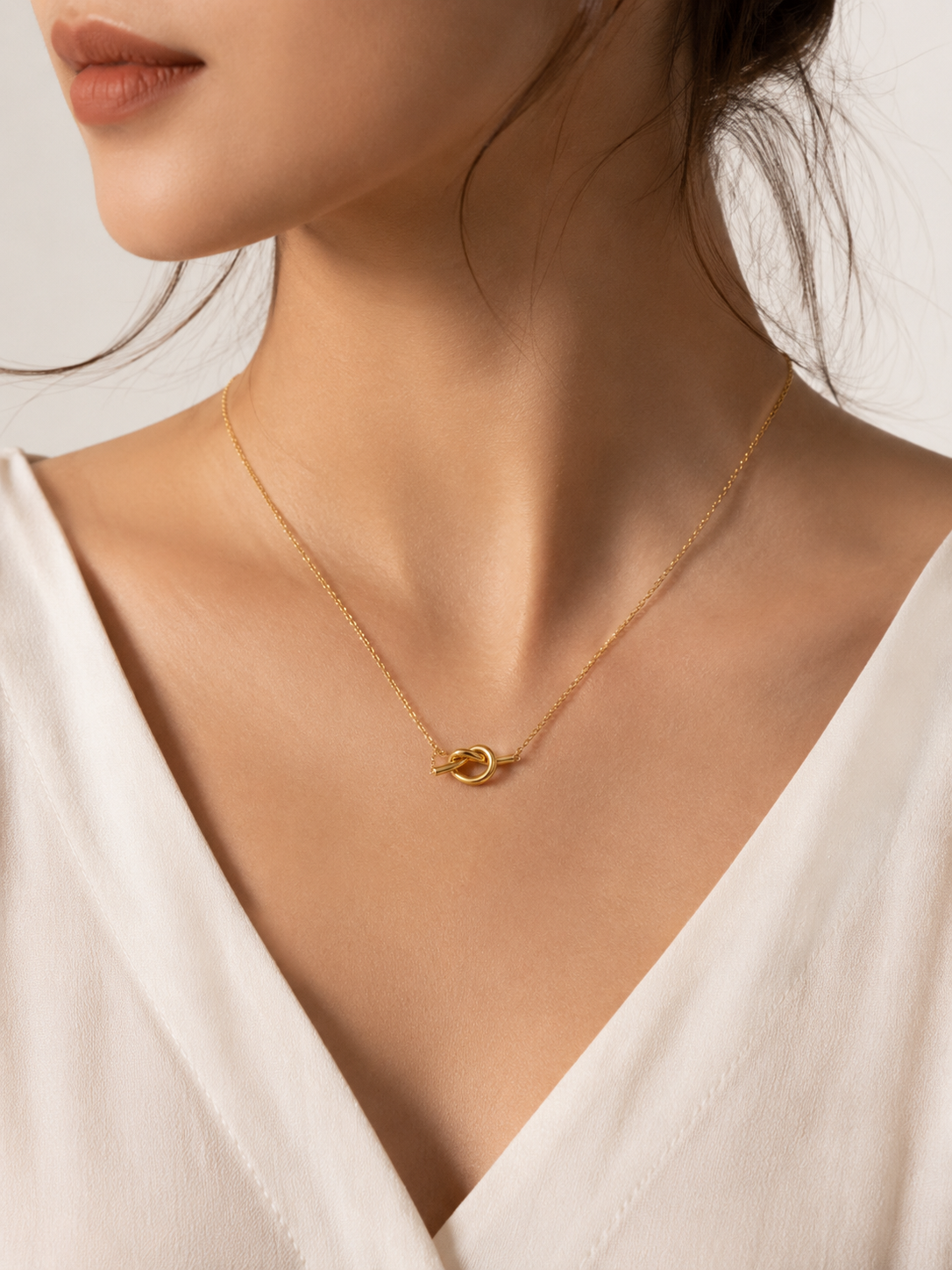 Knot Link Necklace