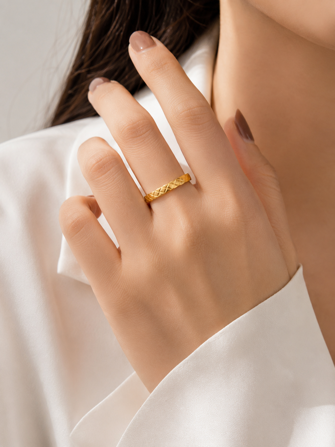 Sleek Textured Gold Ring